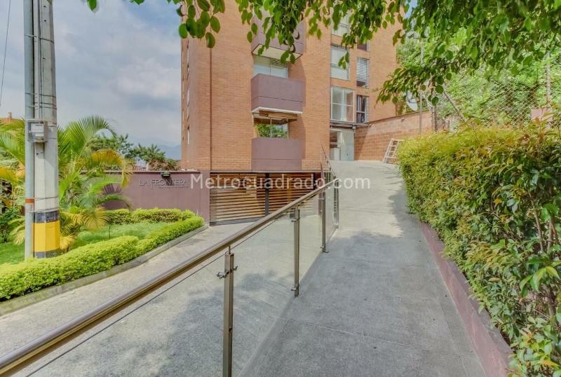 Estudio Funcional de 1 Alcoba en El Poblado - 8