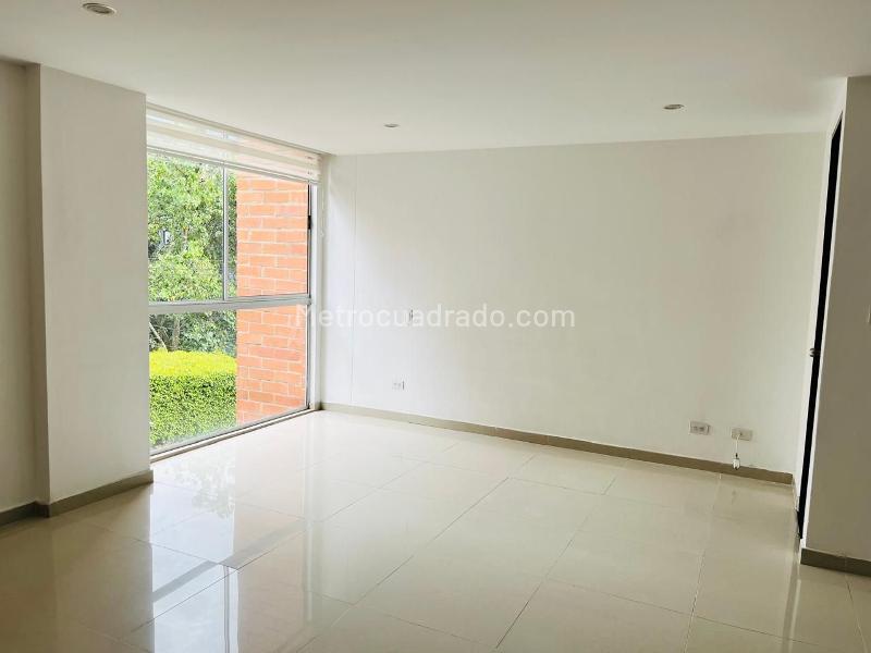 Estudio Funcional de 1 Alcoba en El Poblado - 5