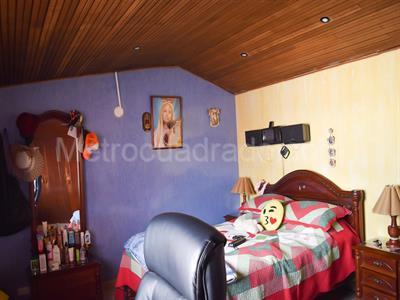 Casa de 4 alcobas en venta en Nueva Modelia, Bogotá, 280 m² · foto 12 de 18