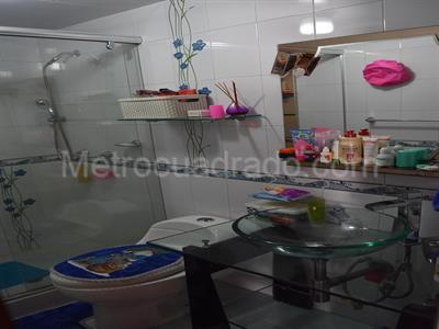 Casa de 4 alcobas en venta en Nueva Modelia, Bogotá, 280 m² · foto 13 de 18