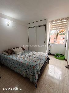 Apartamento en venta en El Poblado, Medellín · foto 2 de 13