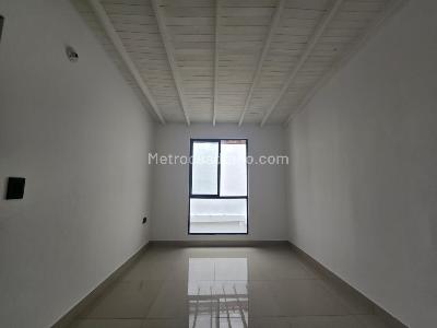 Casa de 5 alcobas en arriendo en Belen La Mota, Medellín, 250 m² · foto 8 de 20