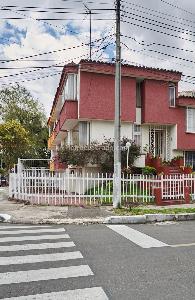 Casa de 5 alcobas en venta en La Alhambra Monaco, Bogotá, 212 m² · foto 13 de 14