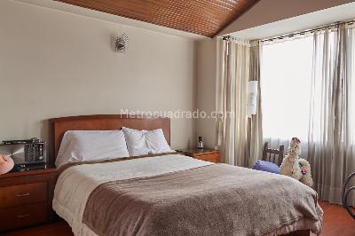 Casa de 5 alcobas en venta en La Alhambra Monaco, Bogotá, 212 m² · foto 9 de 14