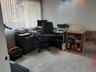 Casa de 3 alcobas en venta en Cedritos Contador, Bogotá, 140 m² · foto 4 de 17