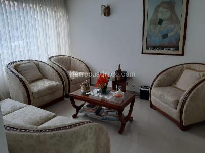 Casa de 3 alcobas en venta en Cedritos Contador, Bogotá, 140 m² · foto 10 de 17
