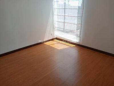 Apartamento en arriendo en Gran Granada, Bogotá · foto 3 de 12