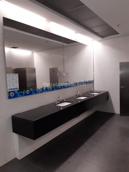 Oficina en Arriendo, Ciudad Salitre, Bogotá D.C. - Więcej