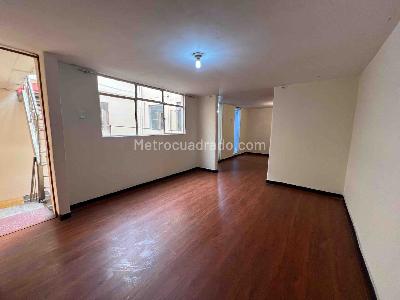 Casa de 5 alcobas en venta en La Estrada, Bogotá, 514 m² · foto 17 de 20