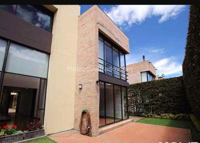 Casa de 3 alcobas en venta en Conjunto Torremolinos, Bogotá, 226 m² · foto 8 de 19