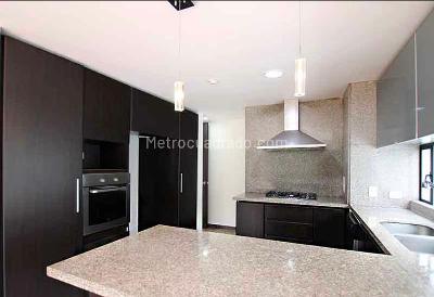 Casa de 3 alcobas en venta en Conjunto Torremolinos, Bogotá, 226 m² · foto 10 de 19