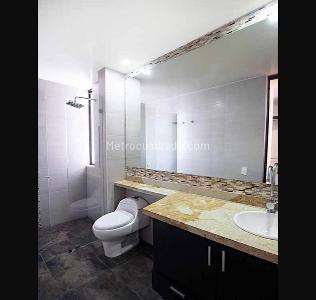 Casa de 3 alcobas en venta en Conjunto Torremolinos, Bogotá, 226 m² · foto 12 de 19
