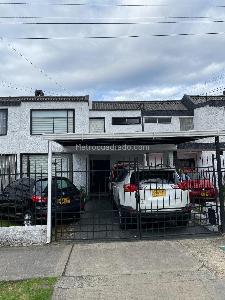 Casas en Venta en Nuevo Monterrey, Bogotá . - Vivienda Nueva y Usada