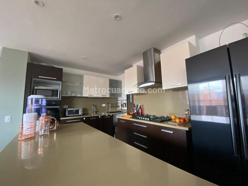 Piso – Bogotá D.C., Santa Bárbara, Localidad Usaquén - Más