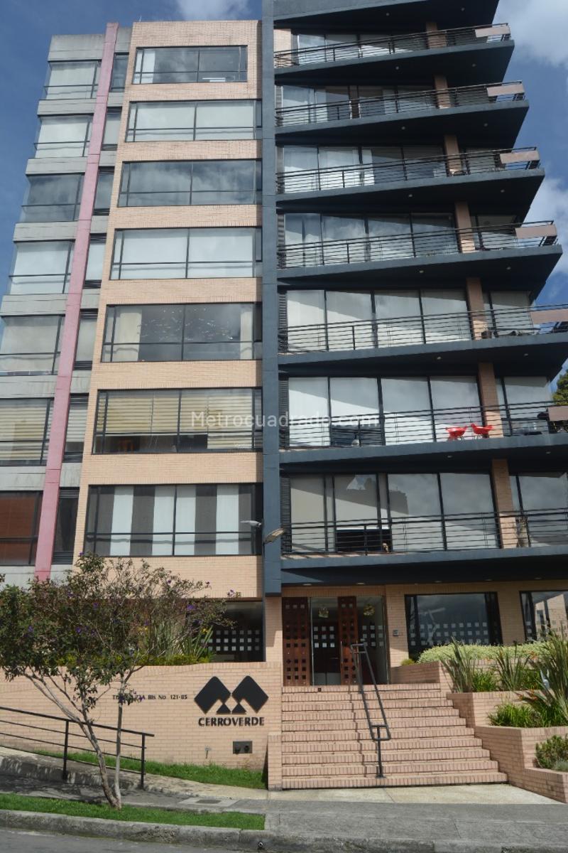 Apartamento en Arriendo  CLUB LOS LAGARTOS Cerros de Suba