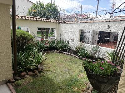 Casa en venta en Villa Magdala, Bogotá · foto 2 de 18