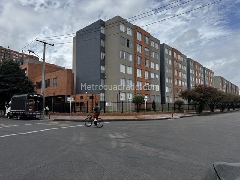 Apartamento en Arriendo, Gilmar colina, Bogotá D.C. - Widok 2
