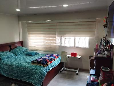 Casa de 5 alcobas en venta en Normandia Ii Sector, Bogotá, 240 m² · foto 10 de 19