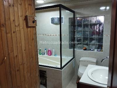 Casa de 5 alcobas en venta en Normandia Ii Sector, Bogotá, 240 m² · foto 11 de 19