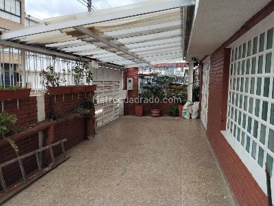 Casa de 5 alcobas en venta en Normandia Ii Sector, Bogotá, 240 m² · foto 4 de 19