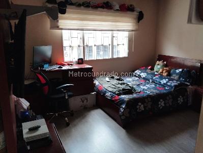 Casa de 5 alcobas en venta en Normandia Ii Sector, Bogotá, 240 m² · foto 6 de 19