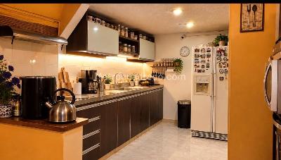 Casa de 4 alcobas en venta en Ilarco, Bogotá, 300 m² · foto 7 de 14