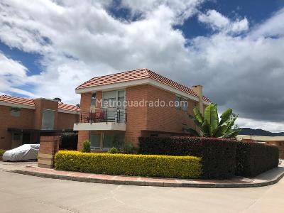 Casa de 3 alcobas en venta en Alcaparros Cajica, Cajicá, 412 m² · foto 2 de 20