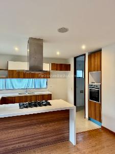 Casa de 4 alcobas en venta en Condominio Villa Los Pinos, Cajicá, 188 m² · foto 2 de 20