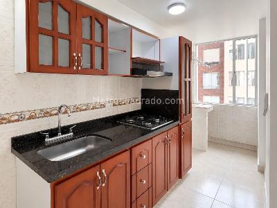 Apartamento de 3 alcobas en venta en San Antonio Norte, Bogotá, 40 m² · foto 4 de 12