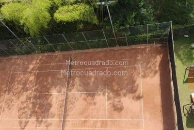 Apartamento de 3 alcobas en venta en Conjunto Santo Domingo, Ibagué, 70 m² · foto 13 de 20