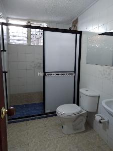 Apartamento de 2 alcobas en venta en Blanco, Girardot, 103 m² · foto 2 de 8