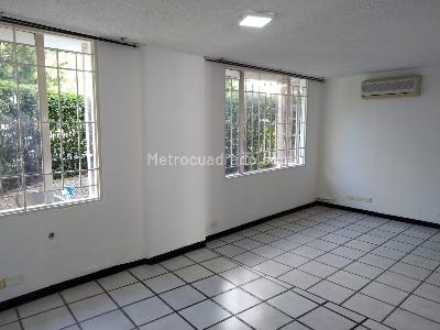 Apartamento de 2 alcobas en venta en Blanco, Girardot, 103 m² · foto 5 de 8