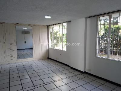 Apartamento de 2 alcobas en venta en Blanco, Girardot, 103 m² · foto 8 de 8
