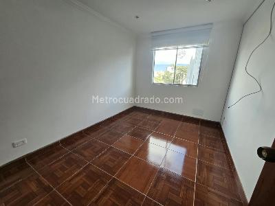 Apartamento de 3 alcobas en venta en Bosques Del Ferrol, Bogotá, 74 m² · foto 8 de 19