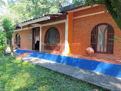 Casa de 5 alcobas en venta en La Buitrera, Cali · foto 10 de 15