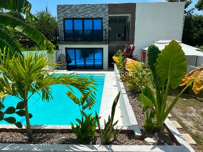 Casa de 4 alcobas en venta en Girardot, Girardot, 288 m² · foto 2 de 18