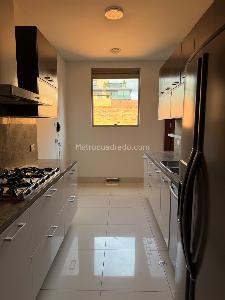 Apartamento de 3 alcobas en arriendo en La Cabrera, Bogotá, 220 m² · foto 18 de 20