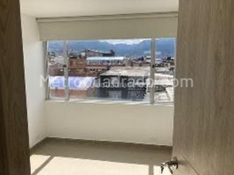 Piso – Bogotá D.C. - Más