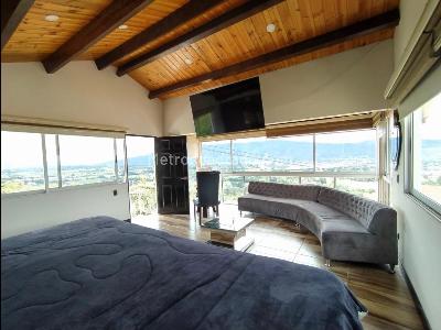 Casa de 5 alcobas en arriendo en San José De Bavaria Hacienda La Conejera, Bogotá · foto 9 de 20