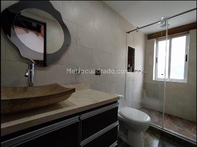 Casa de 5 alcobas en arriendo en San José De Bavaria Hacienda La Conejera, Bogotá · foto 19 de 20