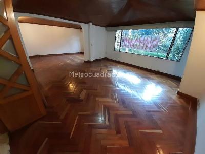 Casa de 5 alcobas en arriendo en Cedritos Las Margaritas, Bogotá, 320 m² · foto 4 de 20