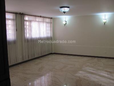 Casa de 4 alcobas en venta en La Estrada, Bogotá, 94 m² · foto 3 de 20