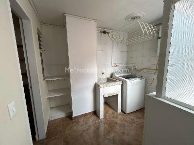 Apartamento de 3 alcobas en arriendo en Conquistadores, Medellín, 100 m² · foto 10 de 10