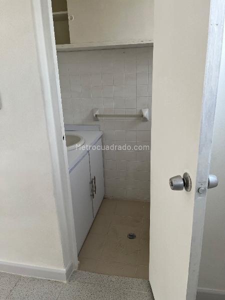 Local Comercial en Arriendo, Tequendama, Cali - Mehr