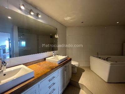 Apartamento de 3 alcobas en venta en La Macarena Bogotá, Bogotá, 132 m² · foto 15 de 17