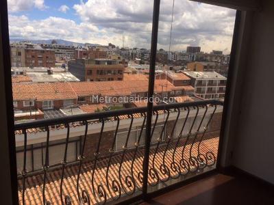 Apartamento de 1 alcoba en venta en El, Bogotá, 32 m² · foto 3 de 15