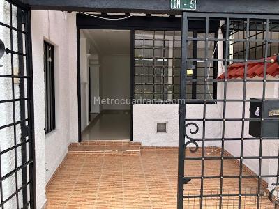 Casa en venta en Villa Del Prado, Bogotá · foto 4 de 20