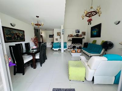 Casa de 4 alcobas en venta en Condominio Madeira, Girardot, 250 m² · foto 6 de 20