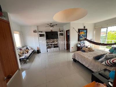 Casa de 4 alcobas en venta en Condominio Madeira, Girardot, 250 m² · foto 15 de 20