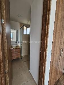 Apartamento de 1 alcoba en arriendo en San Fernando Occidental, Bogotá, 27 m² · foto 8 de 9